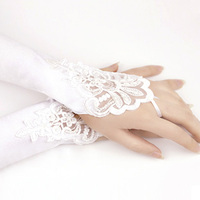 新款韩版新娘手套结婚配件无指露指绣花缎面手套婚纱礼服手套特价