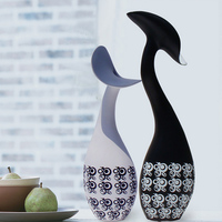 欧式简约陶瓷装饰品摆件现代时尚客厅家居摆设创意工艺品艺术品