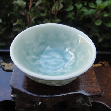 龙泉青瓷正品茶具套装哥窑浮雕汝窑浮花盖碗茶海牡丹品茗杯特价
