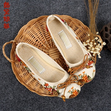 绝黛倾城新款女士布鞋民族风中国风汉元素搭配用布鞋印花女鞋平底