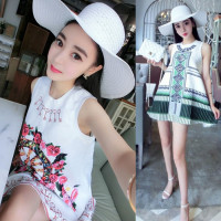 蘑菇街2015夏装新款韩版显瘦无袖百搭清新气质印花连衣裙