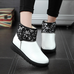 冬季新款棉靴女士平底鞋黑白色雪地靴潮女短靴学生加绒加厚棉鞋子