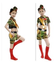 新款超值特价儿童演出服装迷彩舞蹈表演服娃娃兵小军装限时疯抢