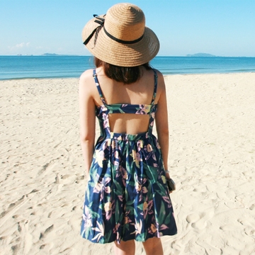 露背显瘦纯棉布性感泰国海边度假百褶短裙沙滩裙印花夏吊带连衣裙