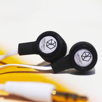 包邮exo新专辑DUS 通用手机 耳机线控面条耳塞式 明星纪念品同款