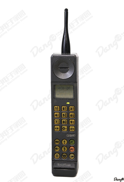 摩托罗拉大哥大手机GSM数字机灰色3200香港数码通版，正常使用