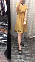 Alin Q 2017夏时尚百搭大牌质感连衣裙
