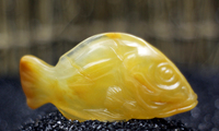 霍山玉鸡油黄籽料手工雕刻把件“年年有余” 收藏级黄玉 玉石翡翠