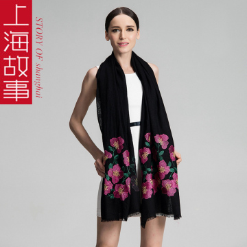 上海故事羊毛披肩围巾两用长款加厚秋冬季高档披肩女民族风梅花