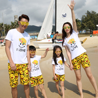 沙滩品牌亲子装夏款旅游服装一家三四口全家装时尚印花小黄鸭套装