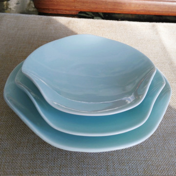 创意日式韩式陶瓷水果盘餐具客厅家用现代荷叶盘青瓷冷热菜异型盘